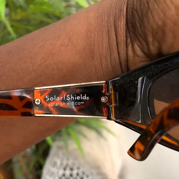 Black and brown vintage 90s retro oval sunglasses gold handle - Image 5