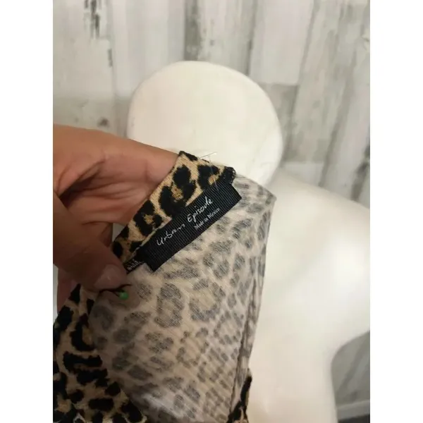 Cheetah blouse - Image 5