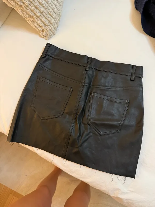 Leather Skirt Black - Image 3