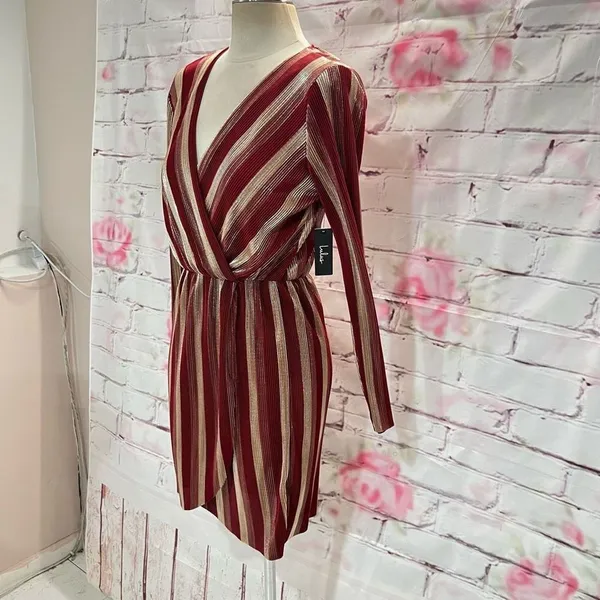 Lulu’s nwt V.I.P. Party Gold and Burgundy Striped Pleated Long Sleeve Dress size - Image 6