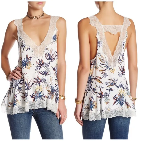 ✨ Free People Intimately Lace Floral Peplum Top ✨ - Image 10