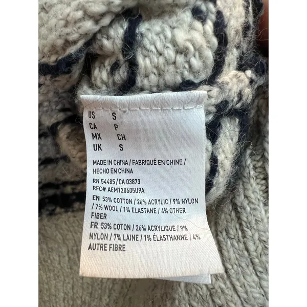 American Eagle Outfitters Holiday Heart Fair Isle Sweater Gray Wool Blend Small - Image 8
