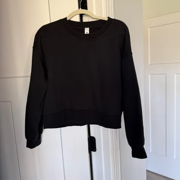 Lululemon Black Crop Sweatshirt Perfectly Oversized Pullover Crew French‎ terry - Image 3