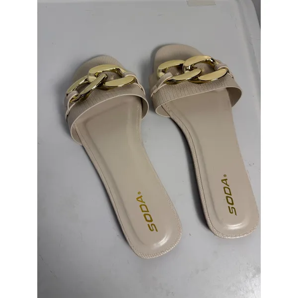 Soda Women's Size‎ 11 Flat Slide Sandals Cream Gold Chain Detail Slip On - Image 3
