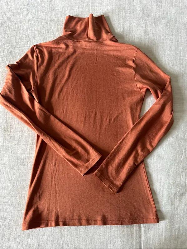 Uniqlo HEATTECH Fleece Turtle Neck Long Sleeve Extra Warm - Small - Image 4