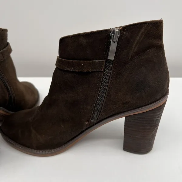 Franco Sarto Ankle Boots Womens 8.5 Brown Suede Block Heel Zip Booties Bohemian - Image 5