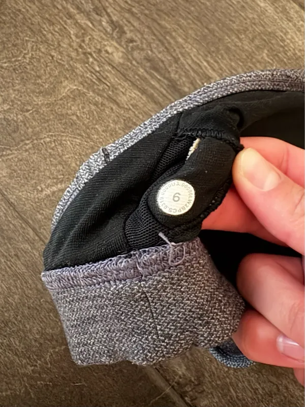 Sports Bra Lululemon - Image 3