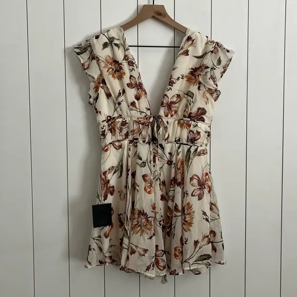 Lulus Flirty Ways Cream Floral Print Flutter Sleeve Romper - Image 8