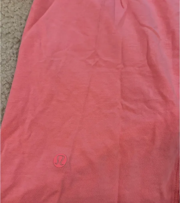 Lululemon Crescent T-Shirt Raspberry Cream - Image 4