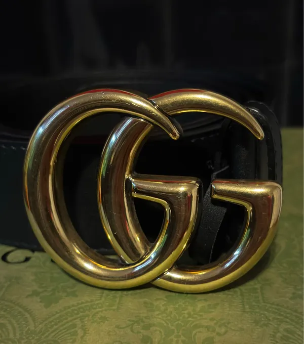 Gucci GG Marmont Belt Black Leather Gold Buckle, Authentic Used Once But Like New Made in Italy, Retail Price $590 Plus Taxes, Come With Box and Dust Bag Size 100/40 - Image 9