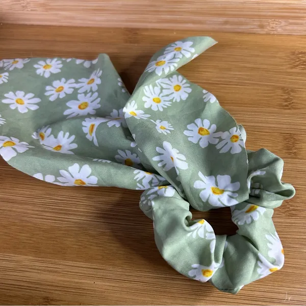 Anthropologie Green Floral Hair Scarf - Image 3