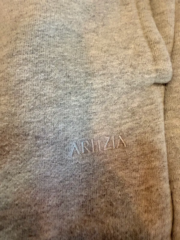 Aritzia Sweatfleece Mega Cargo Sweatpants Women’s Small Gray Cozy Fleece - Image 2