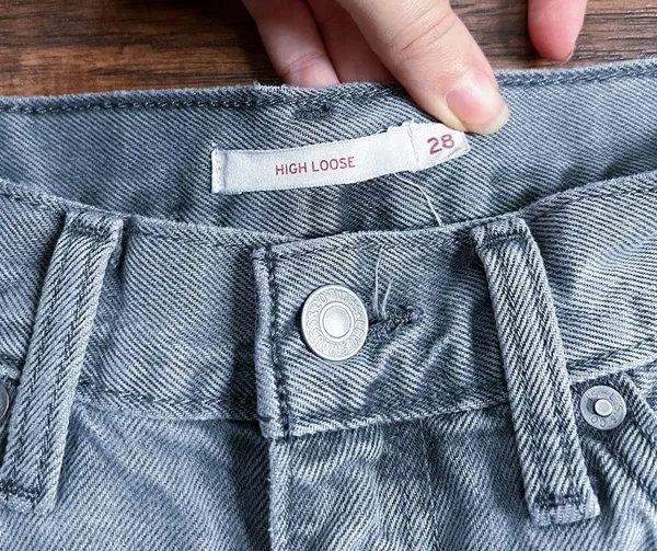 Levi’s • WellThread® High Loose Women's Jeans baggy wide leg Silver Bloom grey - Image 5