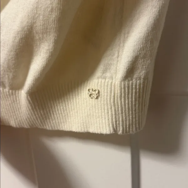Aritzia Sweater - Image 3