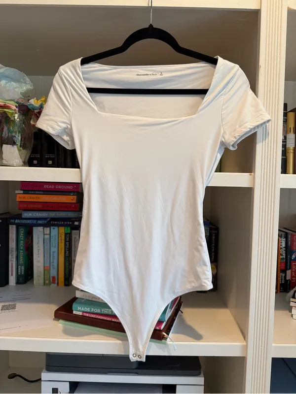 Abercrombie & Fitch White Square Neck Short Sleeve Bodysuit - Image 7