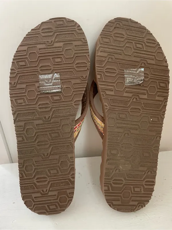 Skechers Brown Foam Flip Flops with Multicolor Woven Straps - Image 3