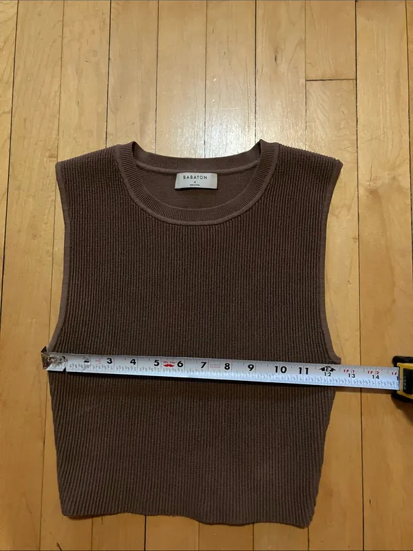 Babaton Aritzia Sculptknit Brown Cropped Tank Top Small - Image 8
