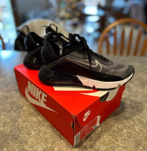 Nike Air Max 2090 Sneakers - Image 8