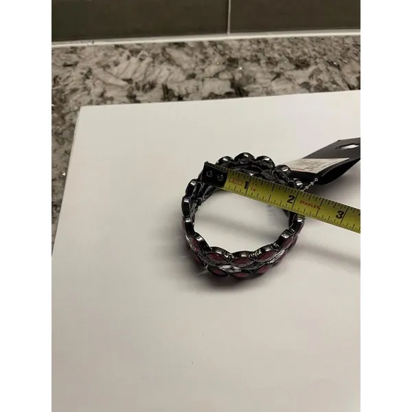 Kohl’s NWT Gunmetal Red Rhinestone Stretchy Stretch Bracelet MSRP $34 -Nice Gift - Image 3