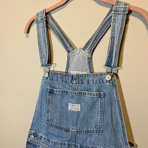 Levis Women's Denim Shortalls Light Wash Bib Overalls Blue Small Country Western - Image 2