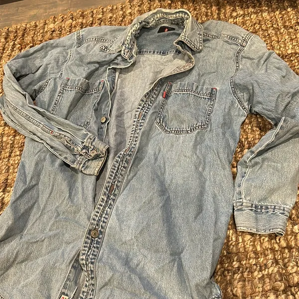 Levis Red Tab Jeans Demim Button Down Lightweight Jacket Size Small - Image 3