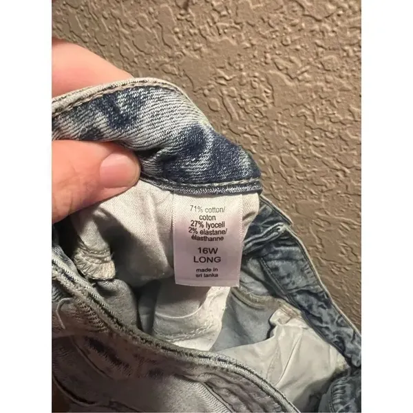 m Jeans By Maurices Light Colored Mid-Rise Kick Boot Ankle Jeans Woman’s Size 16 - Image 14
