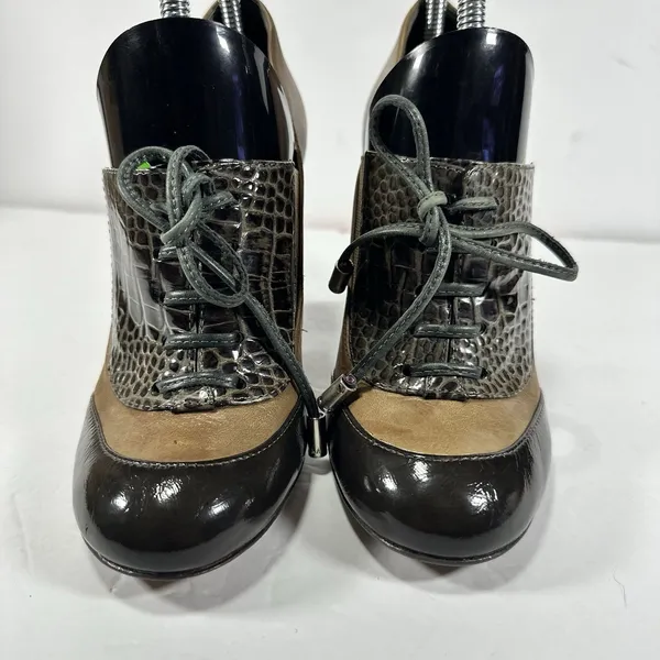 BCBGMAXAZRIA Leather Shooties Heels 6B Brown Faux Croc Lace Up Mixed Media - Image 3