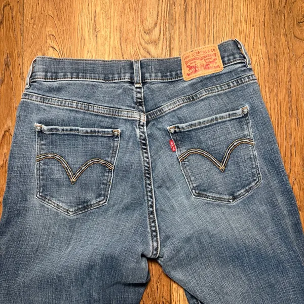 Levi's Classic Bootcut Jeans Medium Wash Raw Hem Womens Size 4 27x29 - Image 3