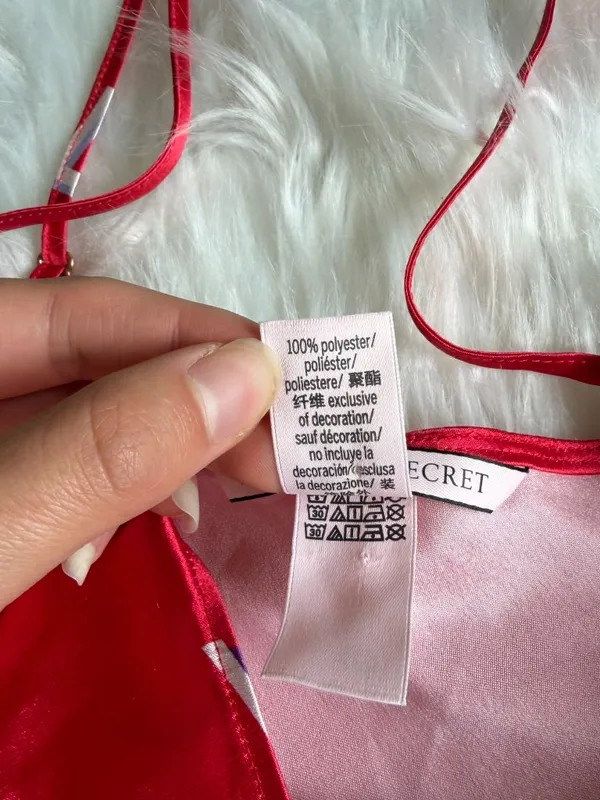 Victoria's Secret Red Love Tank Top Women's Small - Image 3
