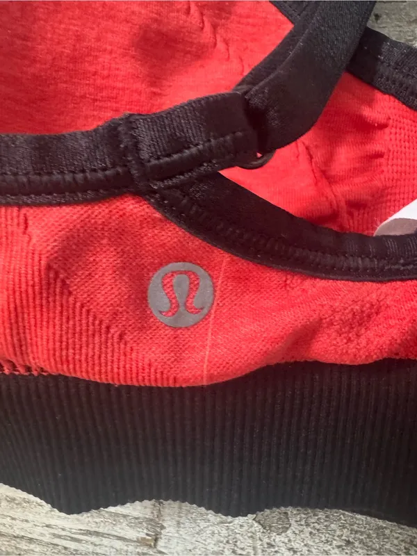 Lululemon Size 4 Hold Your Om Bra II in heathered alarming red - Image 5