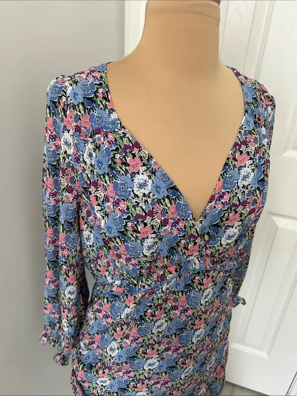 Lush Floral Surplice Ruched Long Sleeve Dress - Image 5