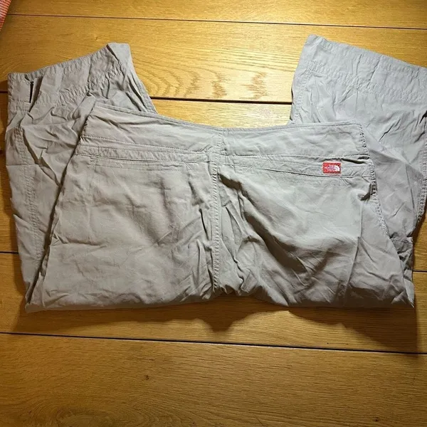 The North Face tan women’s Capri pants 10 - Image 8