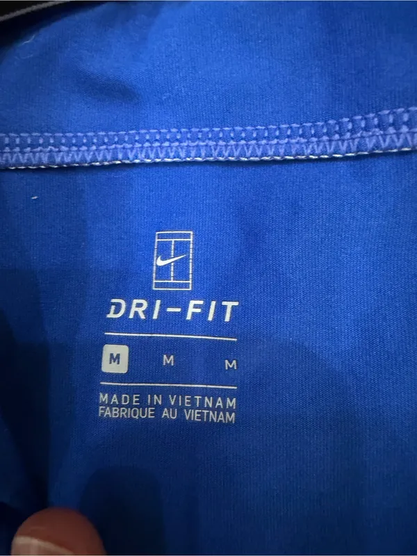 Nike Dri-FIT Women’s Quarter Zip Pullover M Royal Blue Lightweight - Image 4