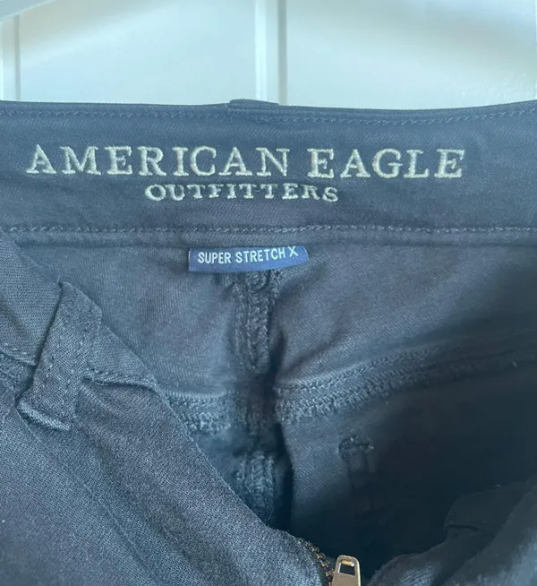 American Eagle Jeans - Image 4