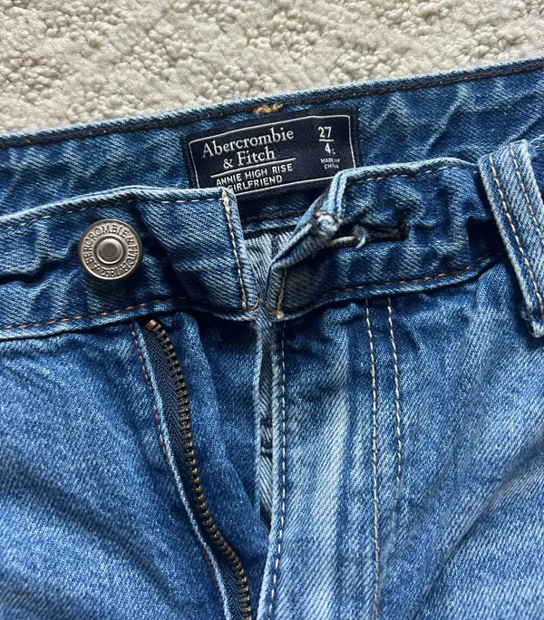 Abercrombie Girlfriend Jeans - Image 3