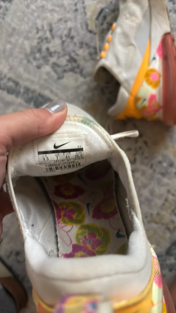 Custom Nike Air Max - Image 6