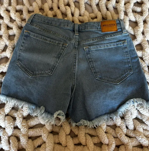 Hollister Jean Shorts - Image 2