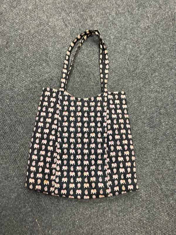 Vera Bradley Pink Black Elephants Medium tote bag purse - Image 4