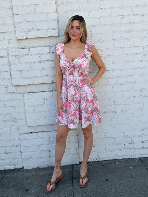 Madden NYC pink white floral print open back ruffled mini dress sz S #summerdress #Hawaiian #boho #vacation #beach - Image 7