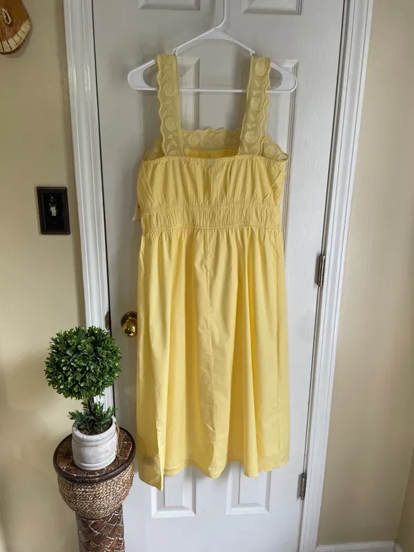 Old Navy Yellow Coquette Cottagecore Smocked Midi Dress - Image 5