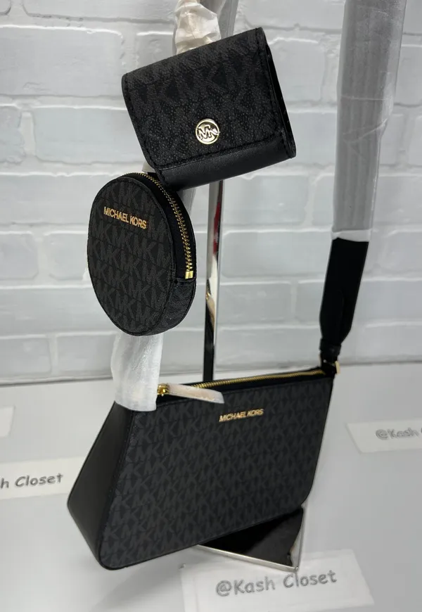 Jet Set Travel Tech Attached Crossbody Bag - Black - Image 3
