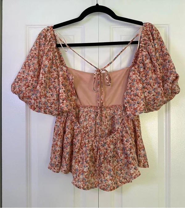 UO Altar’d State Ditsy Floral Babydoll Blouse Medium NWOT - Image 2