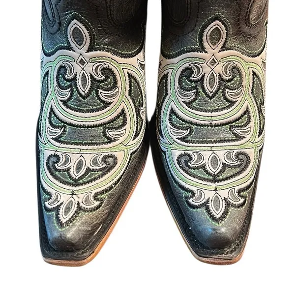 Corral Leather Green/Gray Embroidered Overlay Western Pull On Boots(Size 8.5) - Image 3