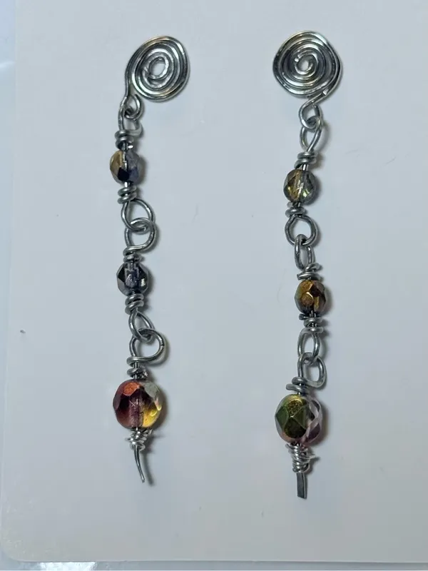 Silver Swirl Amber Colored Faceted Beaded Dangle Earrings - Image 3