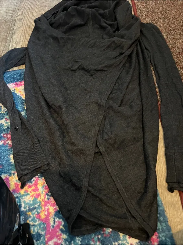 Lululemon Black Women's Draped Knit Sweater/shawl - Image 5