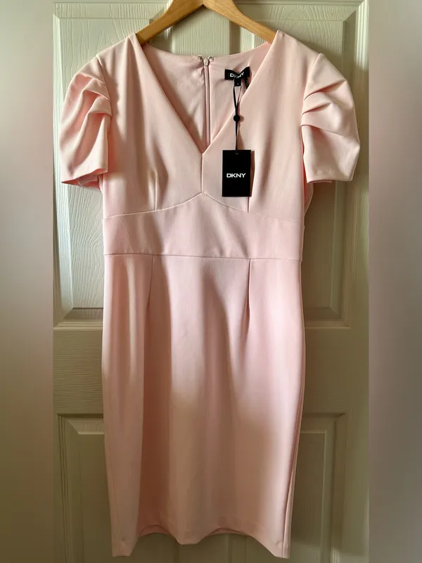 DKNY Pink Pleated Short Sleeve V-Neck Sheath Dress Sz 10 Autumn Wedding Guest - Image 4