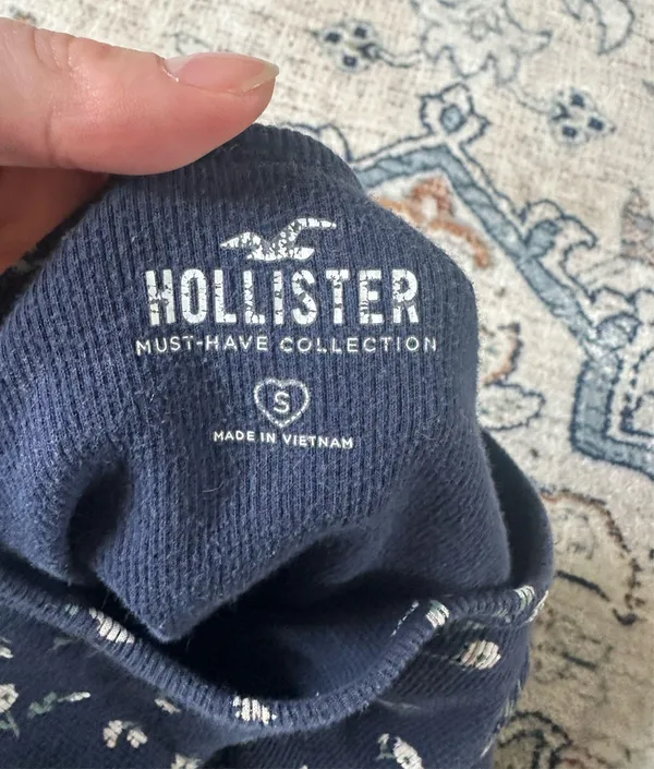 Hollister Top - Image 4