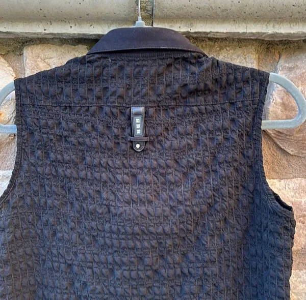 Jamie Sadock Black Textured Golf Shirt Leather Detail Silver Zip Sz Medium - Image 6