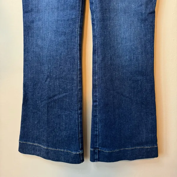 Spanx Size Large Flare Jeans With Patch Pockets in Authentic Blue - Image 4