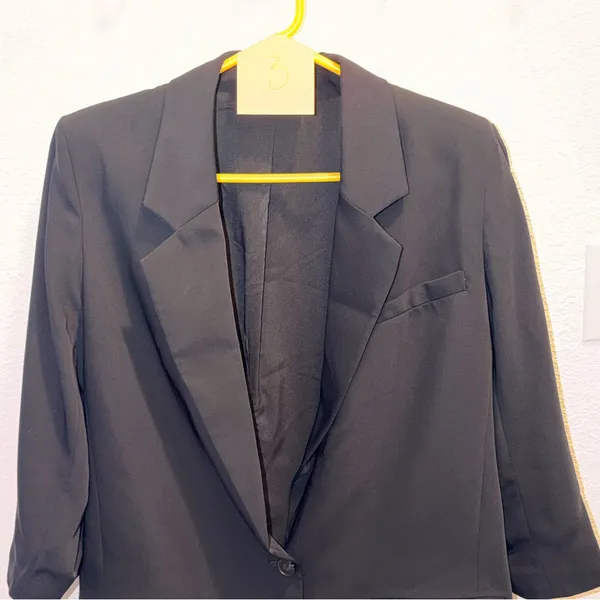 Express Women's Classic Black Suit Jacket - Image 2